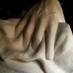 donna-mano marmo statuario di carrara 2010      60x40x35  (12)