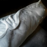 torso-mano marmo bianco di carrara 2010 20x20x45 (1)