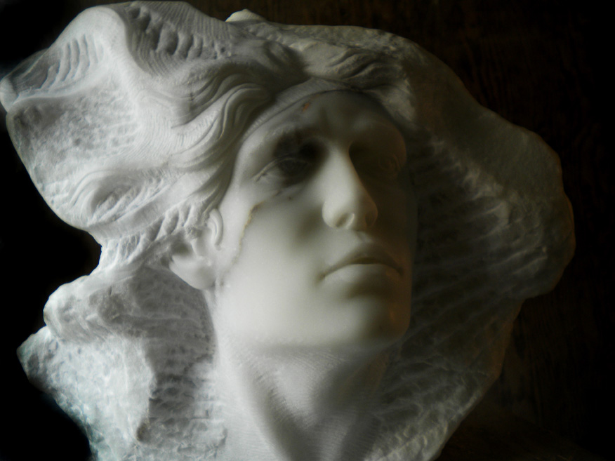 trevolti marmo statuario di carrara 2011  38x45x30 (12)